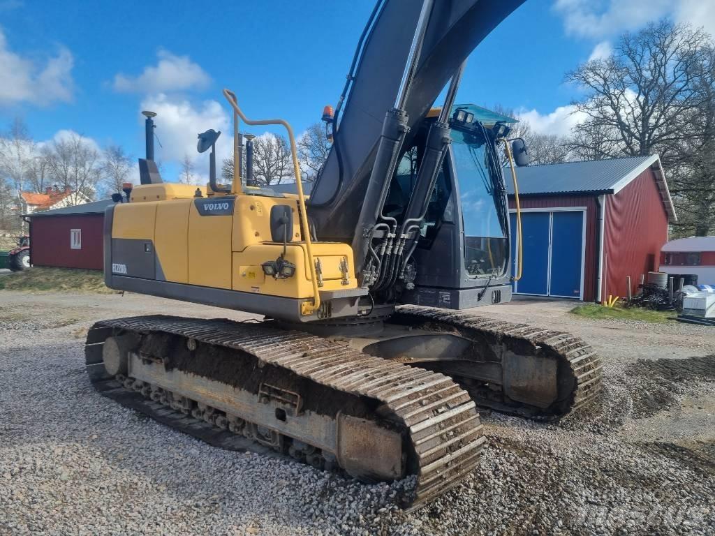 Volvo EC 220 DL Kāpurķēžu ekskavatori