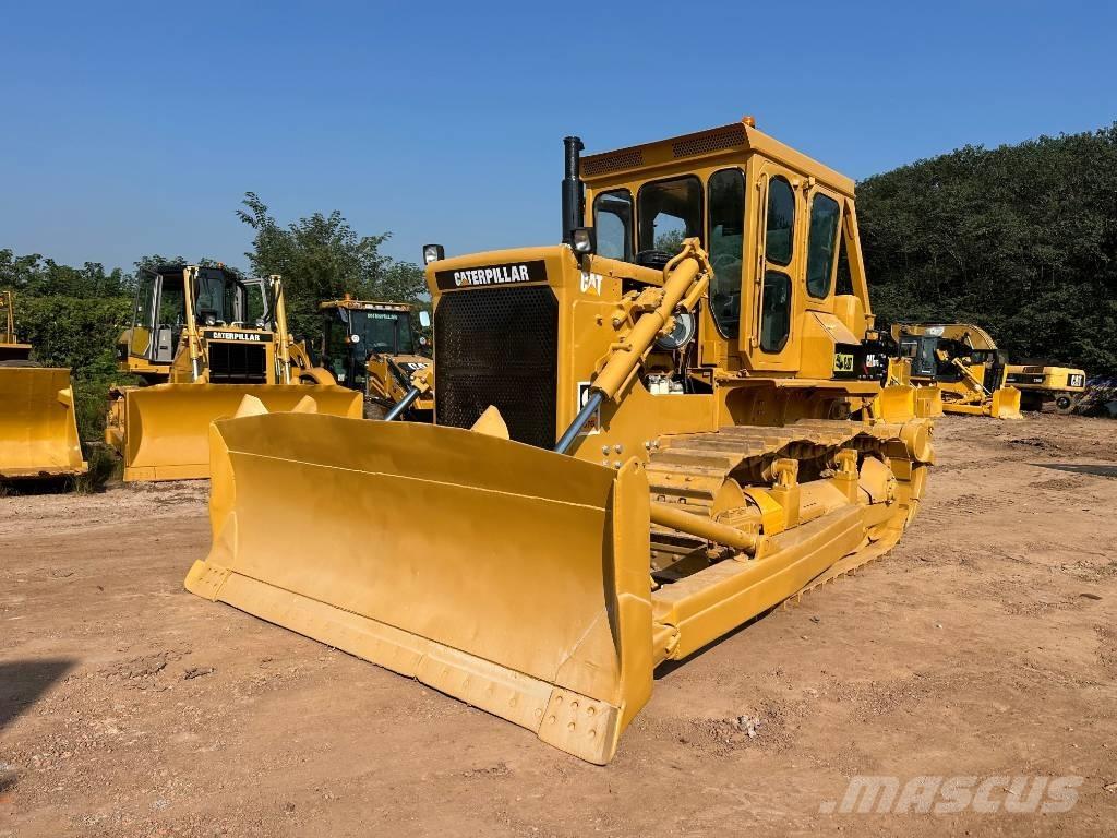CAT D7G Kāpurķēžu buldozeri
