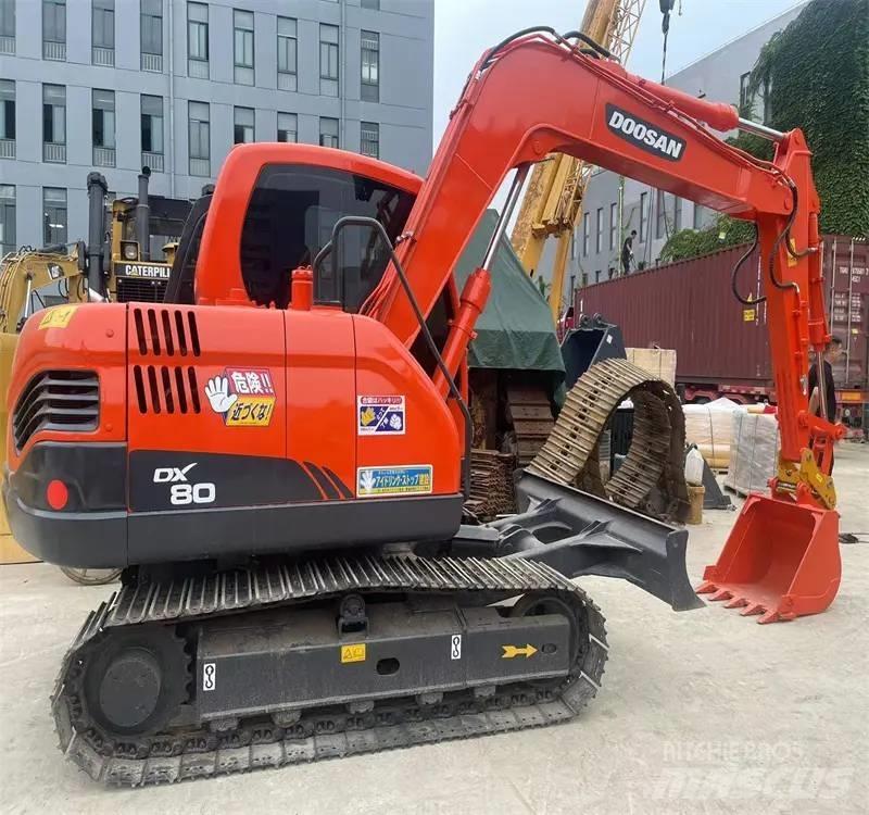Doosan DX80 Vidēja lieluma ekskavatori 7 t - 12 t