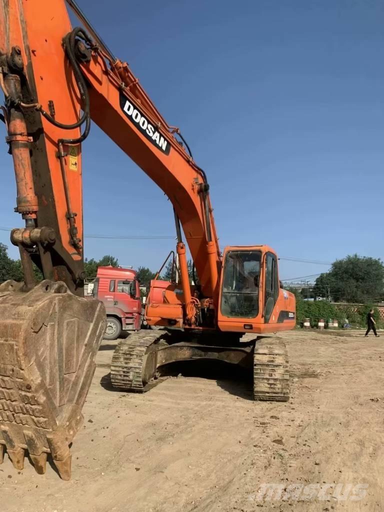 Doosan DH300 Kāpurķēžu ekskavatori