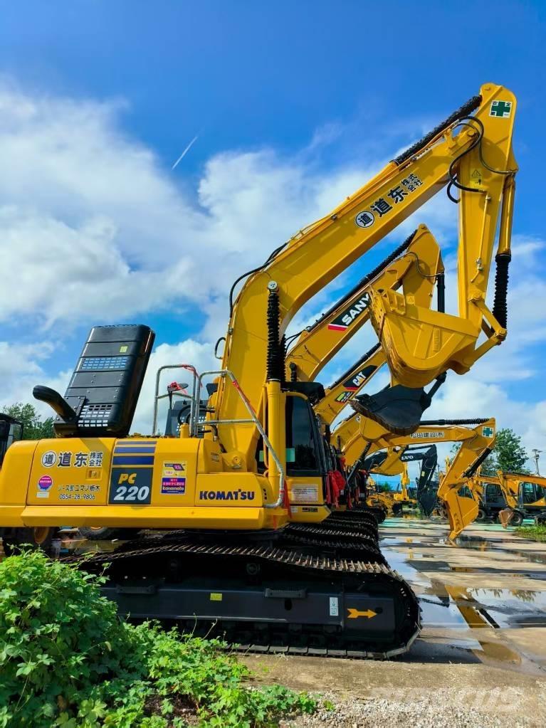 Komatsu PC 220-8 Kāpurķēžu ekskavatori