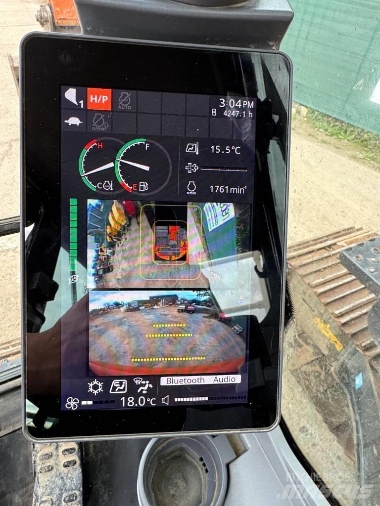 Hitachi ZX135US-7 Kāpurķēžu ekskavatori