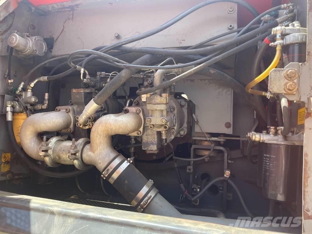 Hitachi ZX 350 Kāpurķēžu ekskavatori