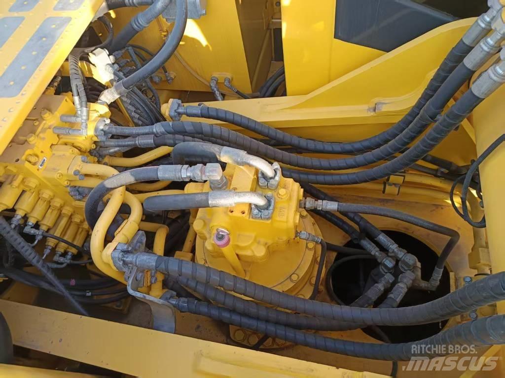 Komatsu PC360 Kāpurķēžu ekskavatori