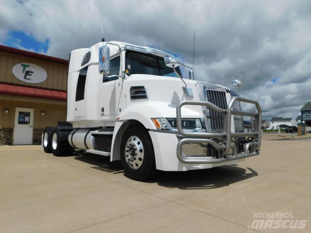 Western Star 5700 XE Vilcēji