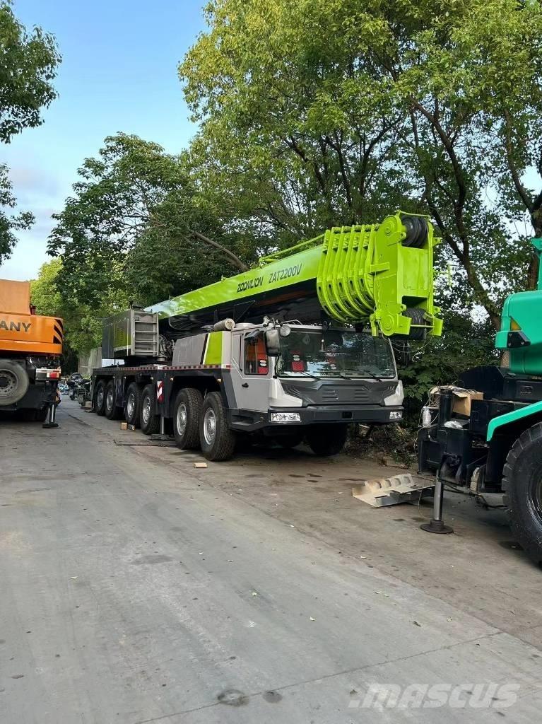 Zoomlion ZAT 2200 V Visurgājēji celtņi