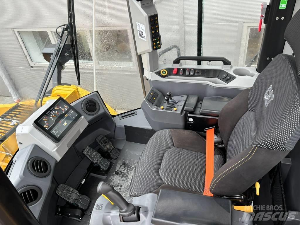 CAT 972-14A Iekrāvēji uz riteņiem