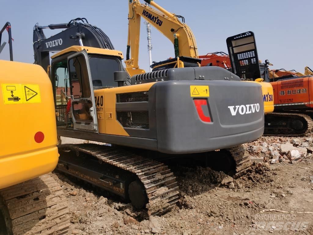 Volvo EC 240 Kāpurķēžu ekskavatori