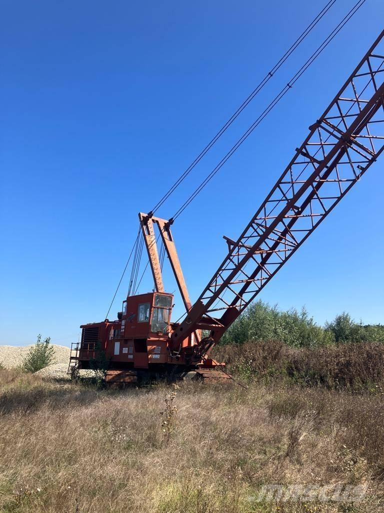 Manitowoc 4600 Kāpurķēžu ekskavators ar strēli