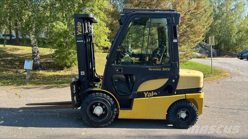 Yale GDP 30 VX Tehnika ar dīzeļa dzinēju