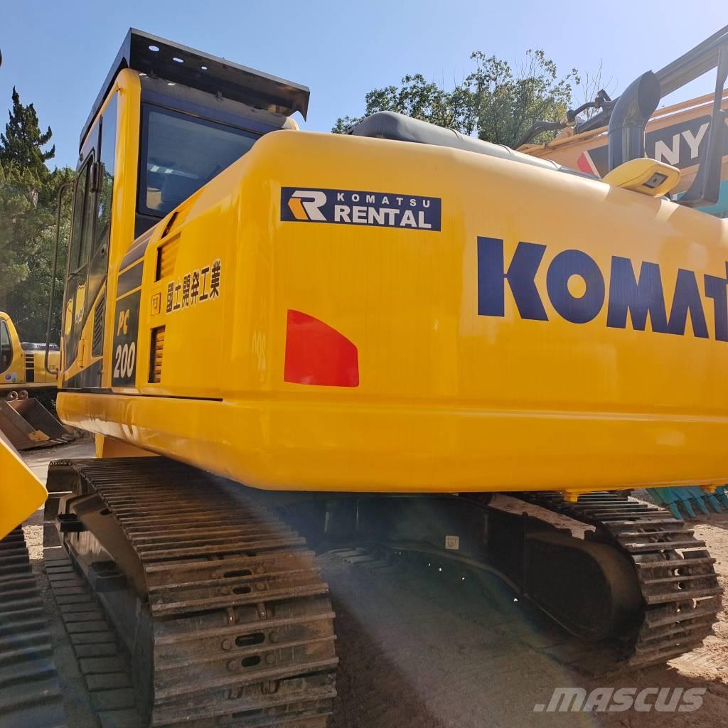 Komatsu PC 200 Kāpurķēžu ekskavatori