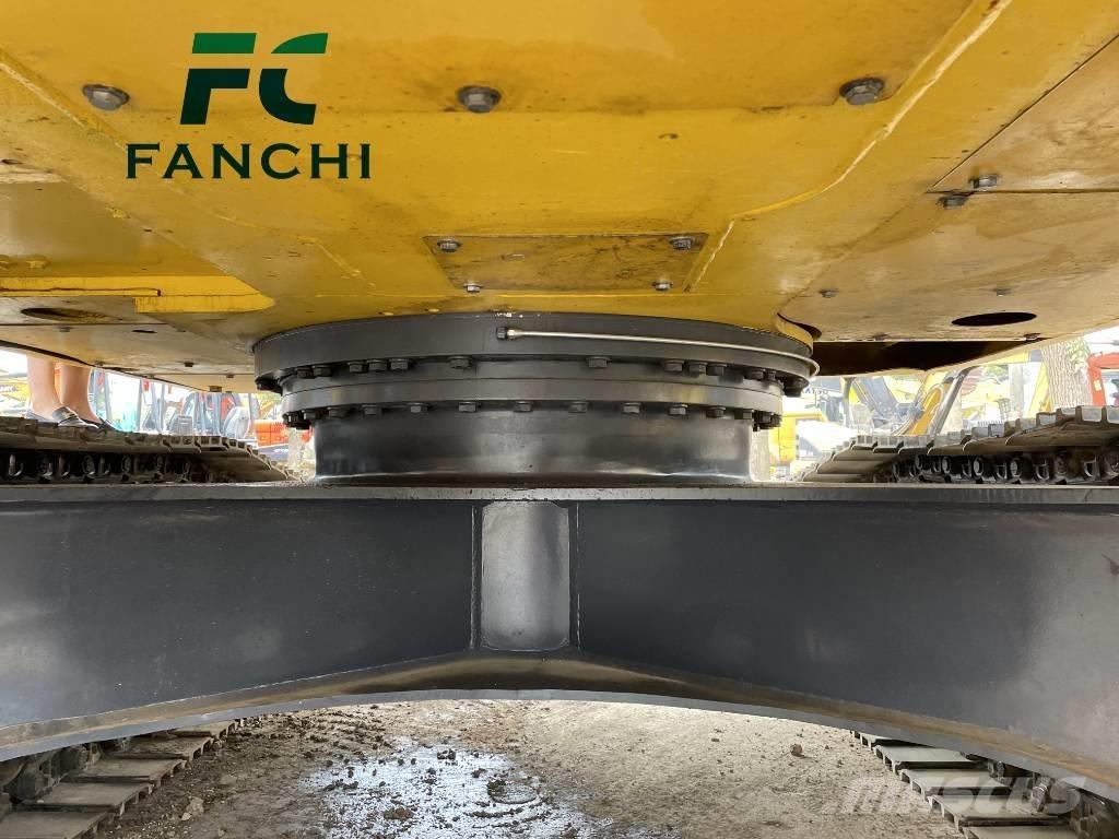 Komatsu PC 240 LC Kāpurķēžu ekskavatori