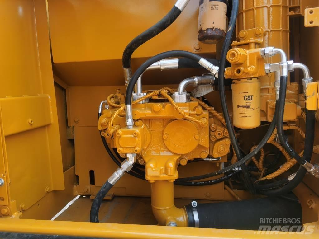 CAT 320 D Kāpurķēžu ekskavatori
