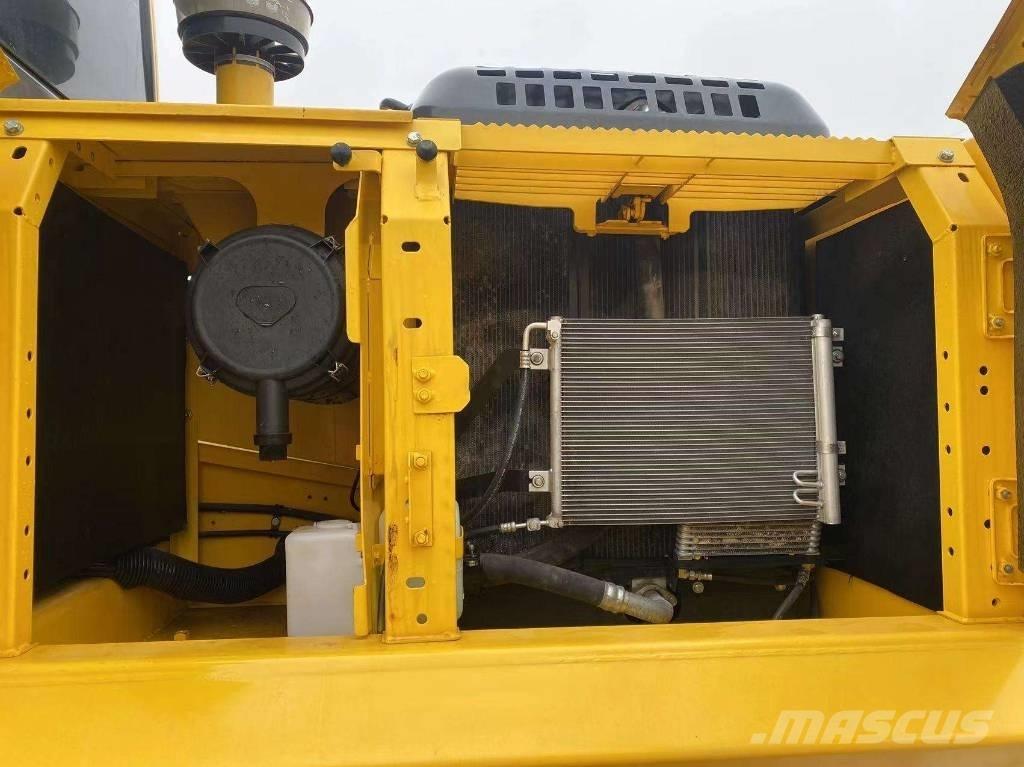 Komatsu PC 240 Kāpurķēžu ekskavatori