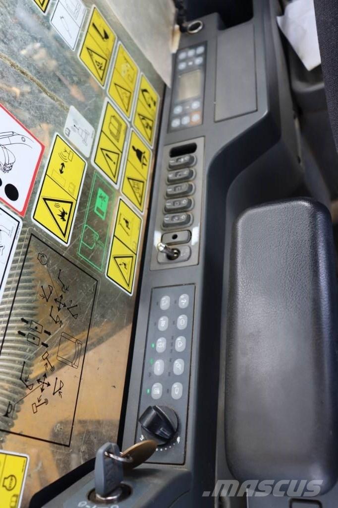 CAT 320 EL Kāpurķēžu ekskavatori