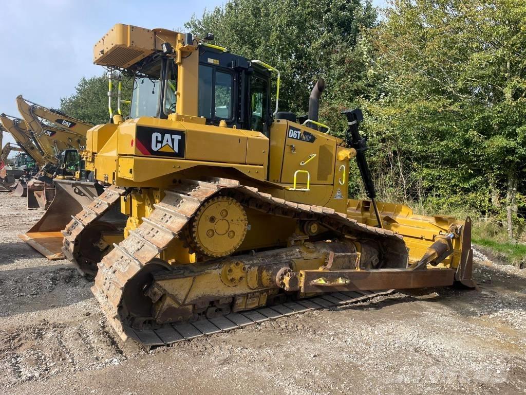 CAT D 6 T LGP D6T Kāpurķēžu buldozeri
