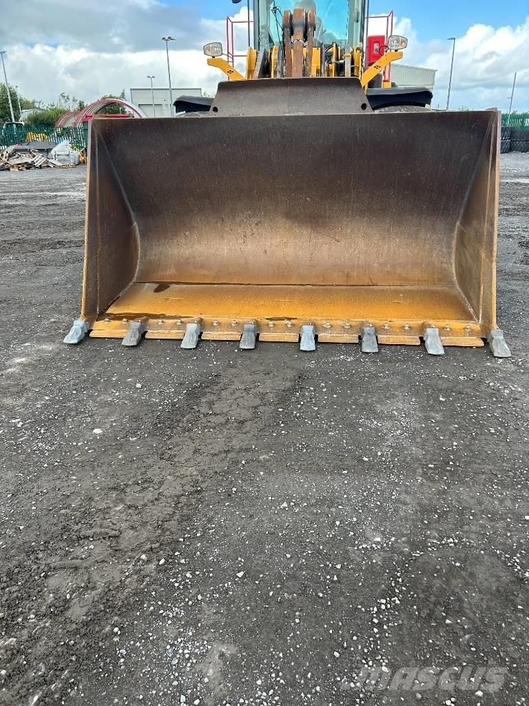 Volvo L 180 H Iekrāvēji uz riteņiem
