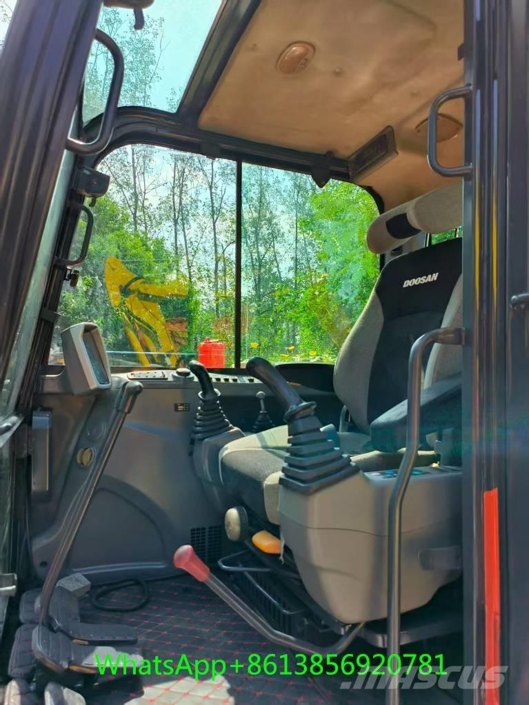 Doosan DX 60 Kāpurķēžu ekskavatori