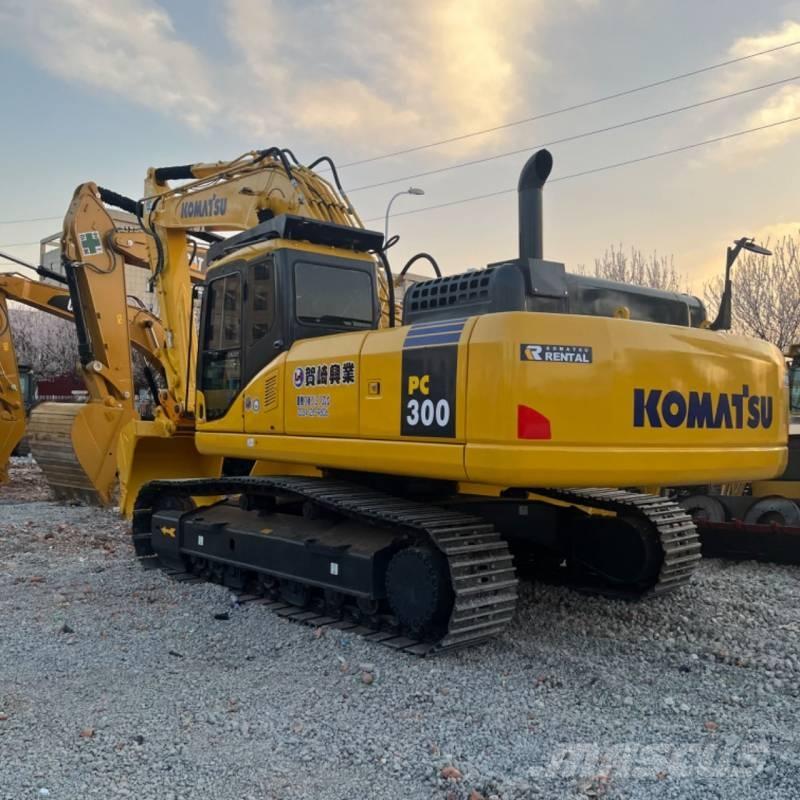 Komatsu PC 300 Kāpurķēžu ekskavatori