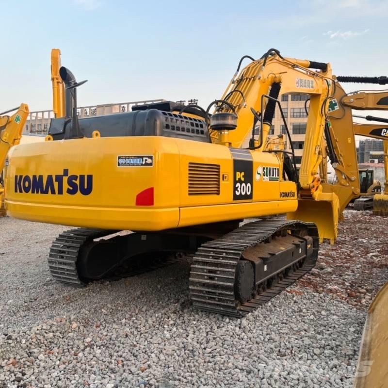 Komatsu PC 300 Kāpurķēžu ekskavatori