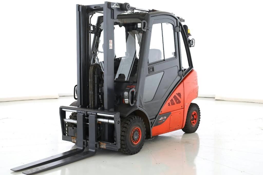 Linde H-25-D-02 Tehnika ar dīzeļa dzinēju