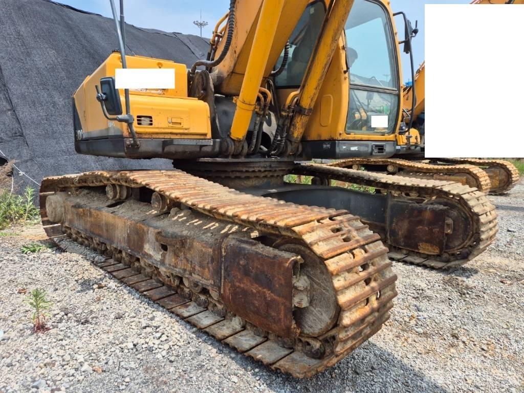 Hyundai Robex 300 LC Kāpurķēžu ekskavatori