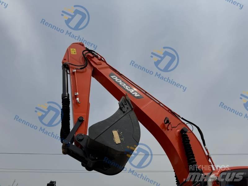 Doosan DX 225 LC-9C Kāpurķēžu ekskavatori