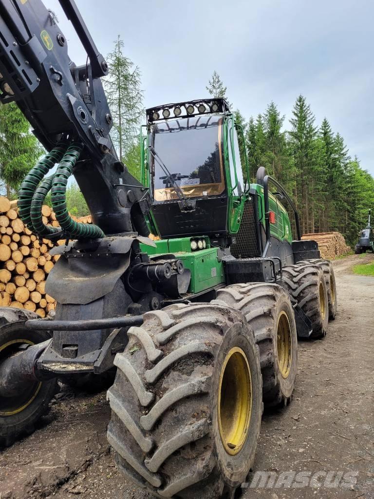 John Deere 1270 G Harvesteri