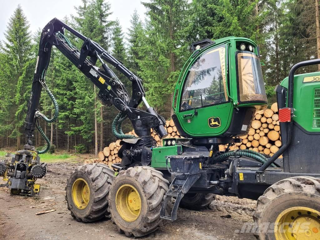 John Deere 1270 G Harvesteri