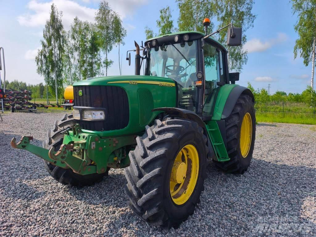 John Deere 6920 Traktori