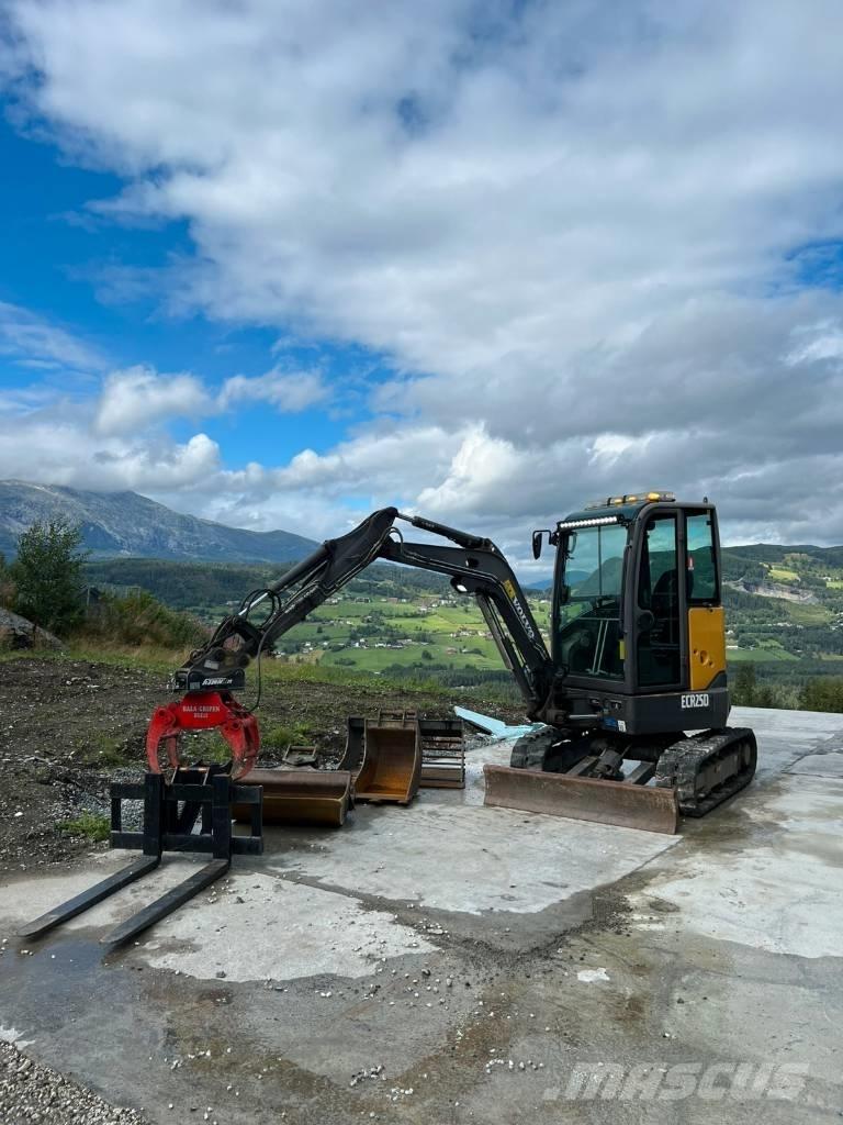 Volvo ECR25D Mini ekskavatori < 7 t