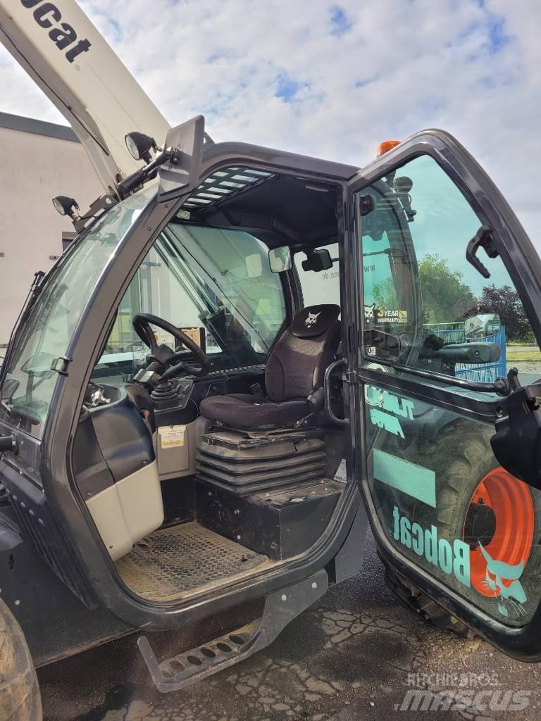 Bobcat TL 30.70 HB Teleskopiskie manipulatori