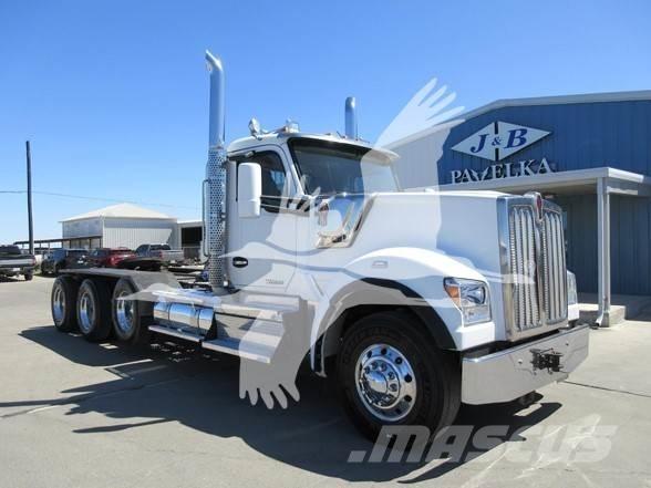 Kenworth W990 Vilcēji