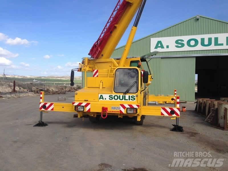 Liebherr LTM 1050 Visurgājēji celtņi