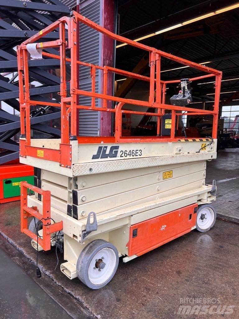 JLG 2646 E 3 Šķerveida pacēlāji