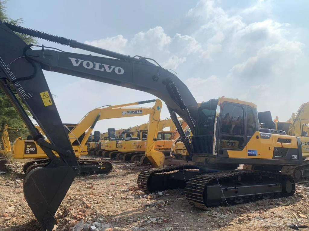 Volvo EC 240 Kāpurķēžu ekskavatori