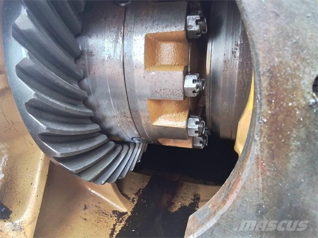 Volvo BM 868 Transmisija