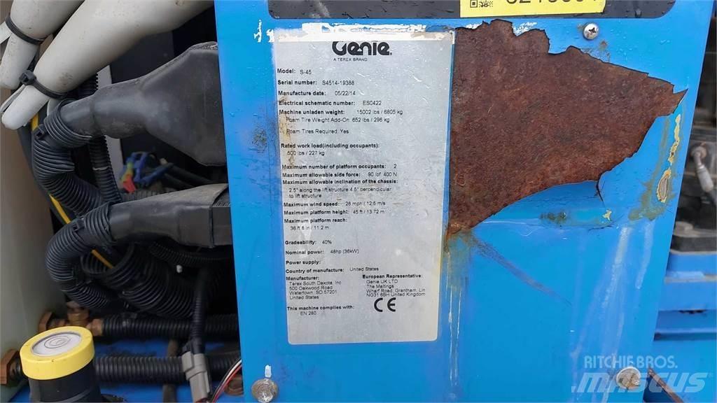 Genie S45 Teleskopiskie pacēlāji