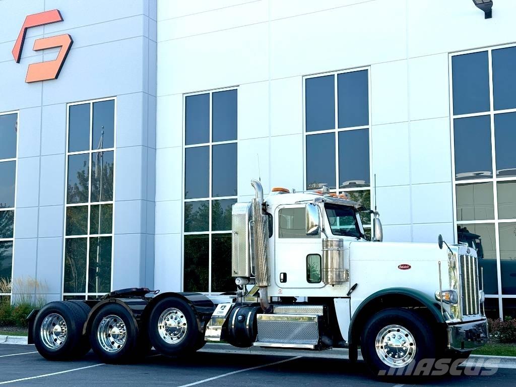 Peterbilt 388 Vilcēji