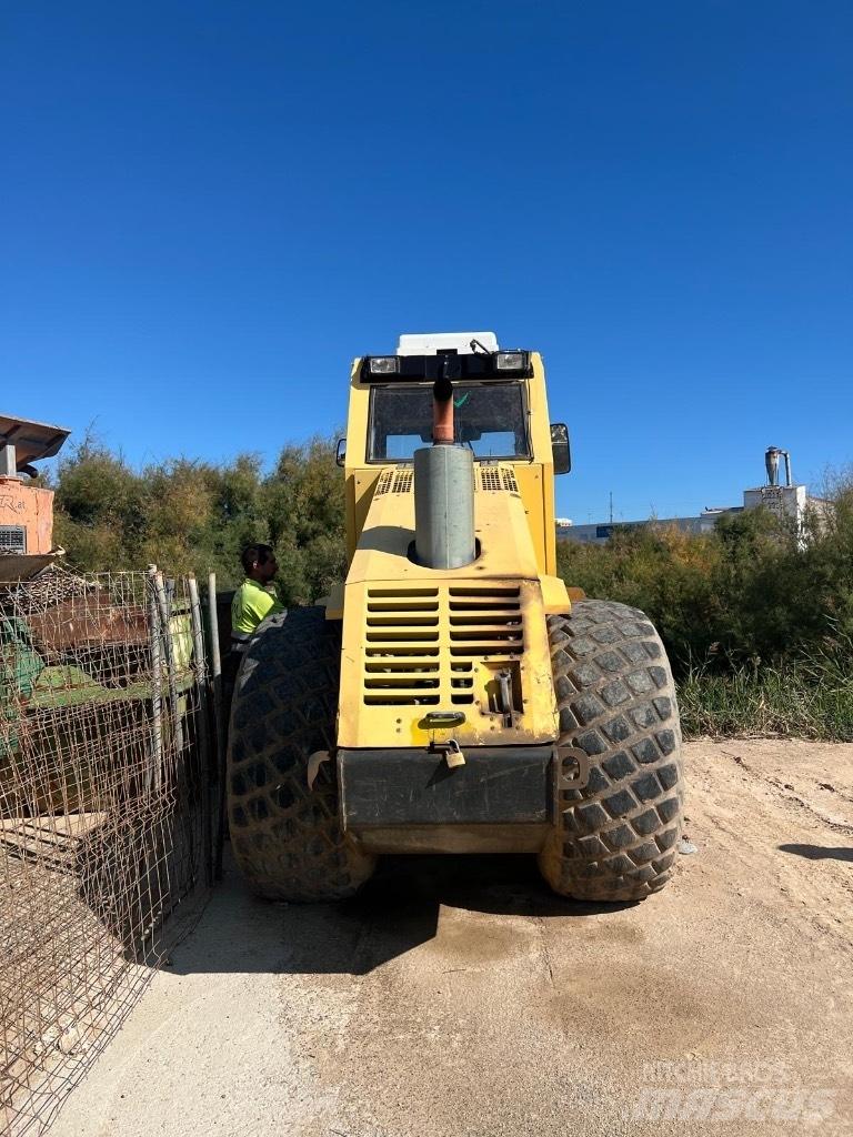 Bomag BW 211 D-3 Vienvalča grunts veltņi