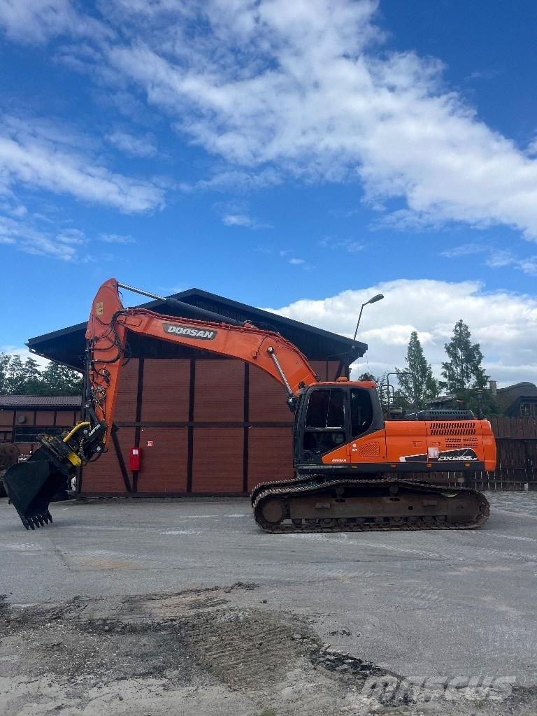 Doosan DX 255 LC-5 Kāpurķēžu ekskavatori
