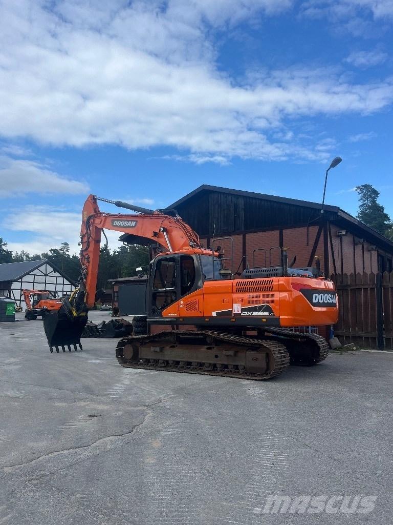 Doosan DX 255 LC-5 Kāpurķēžu ekskavatori
