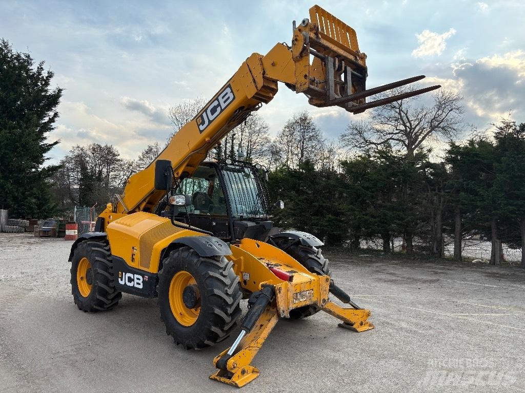 JCB 535-125 Teleskopiskie manipulatori