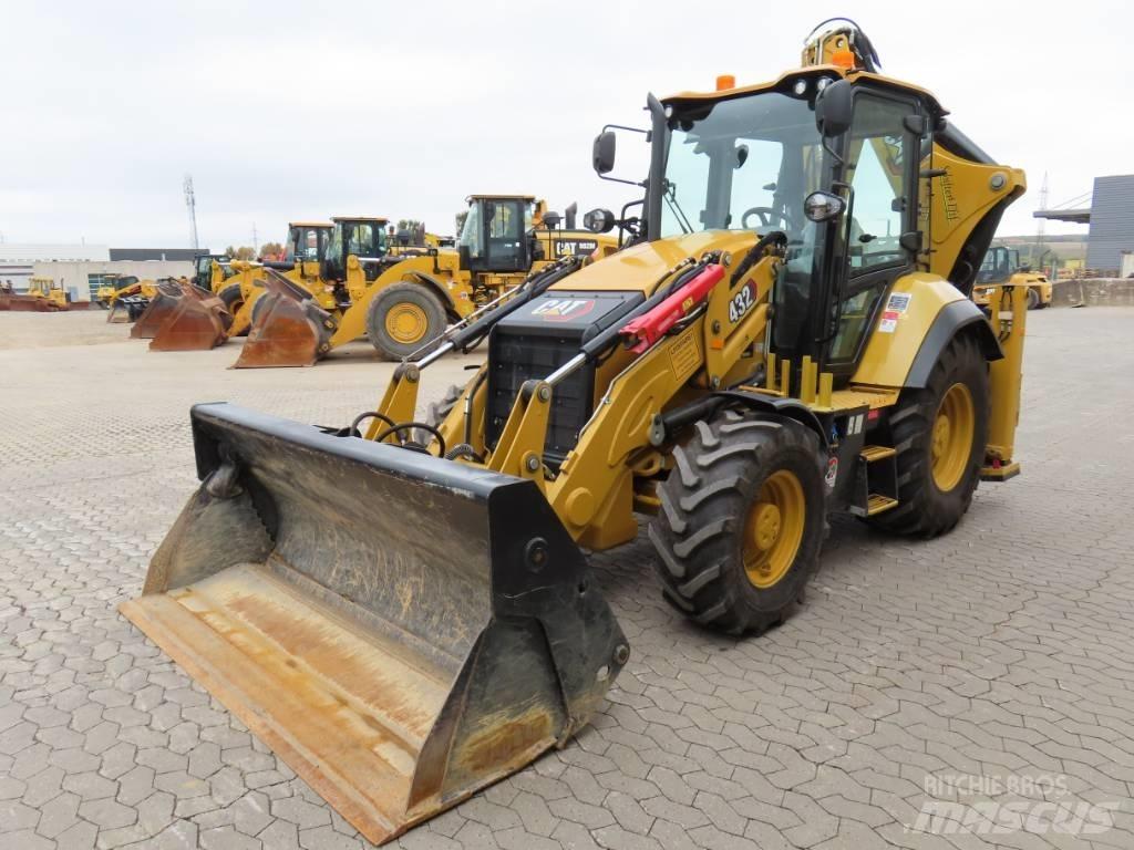 CAT 432 Ekskavatori-iekrāvēji