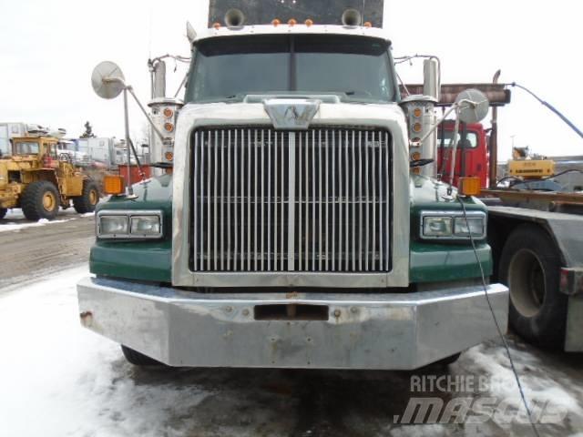 Western Star 4900 SA Pašizgāzējs