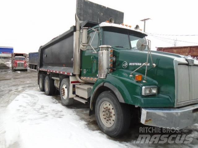 Western Star 4900 SA Pašizgāzējs