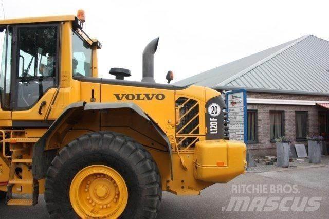 Volvo L 120 F Iekrāvēji uz riteņiem