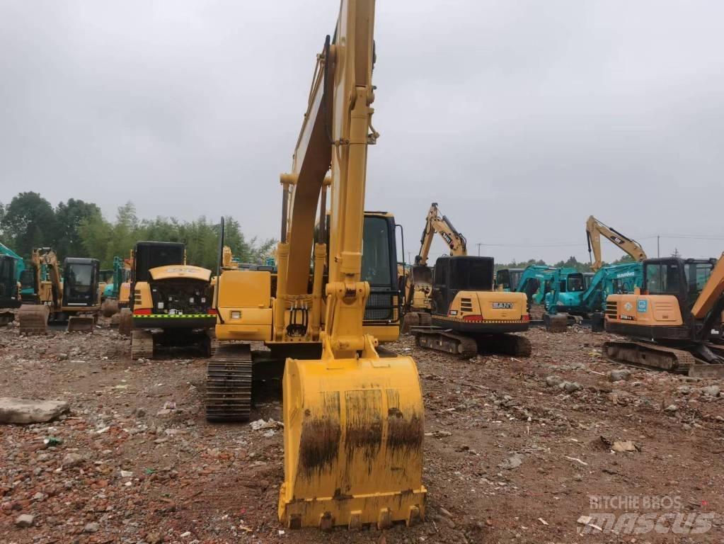 Komatsu PC 130 Vidēja lieluma ekskavatori 7 t - 12 t