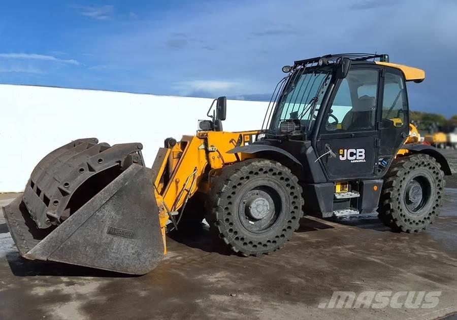 JCB 541-70 Teleskopiskie manipulatori