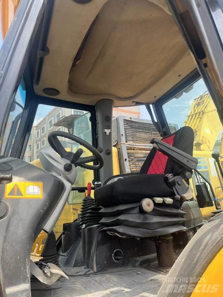 JCB 3 CX Ekskavatori-iekrāvēji
